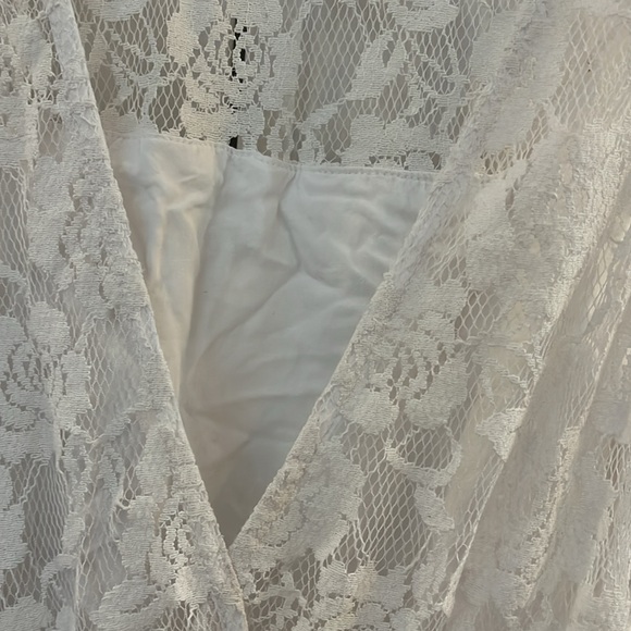 Abercrombie lace dress - Picture 4 of 8